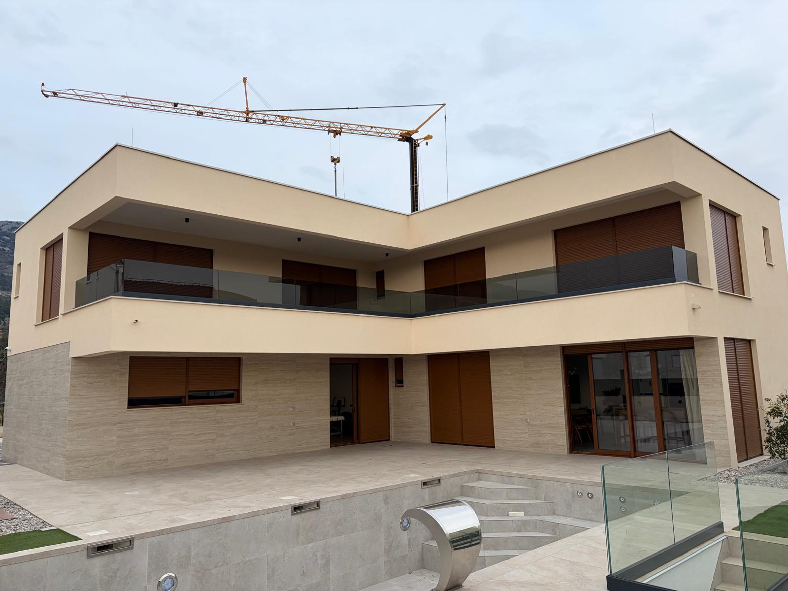 Luksuzna vila, Kaštel Lukšić 2