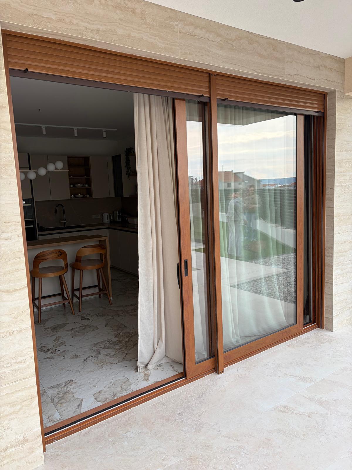 Luksuzna vila, Kaštel Lukšić 7