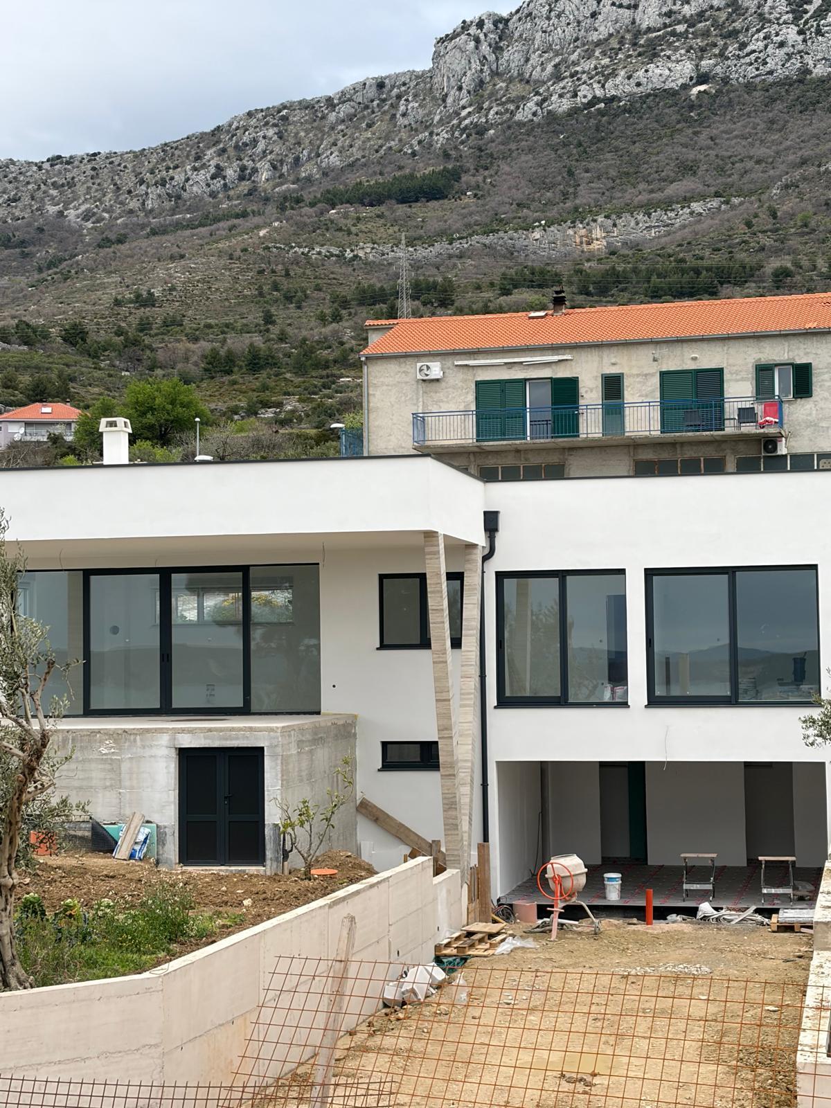 Obiteljska kuća, Kaštel Kambelovac 13