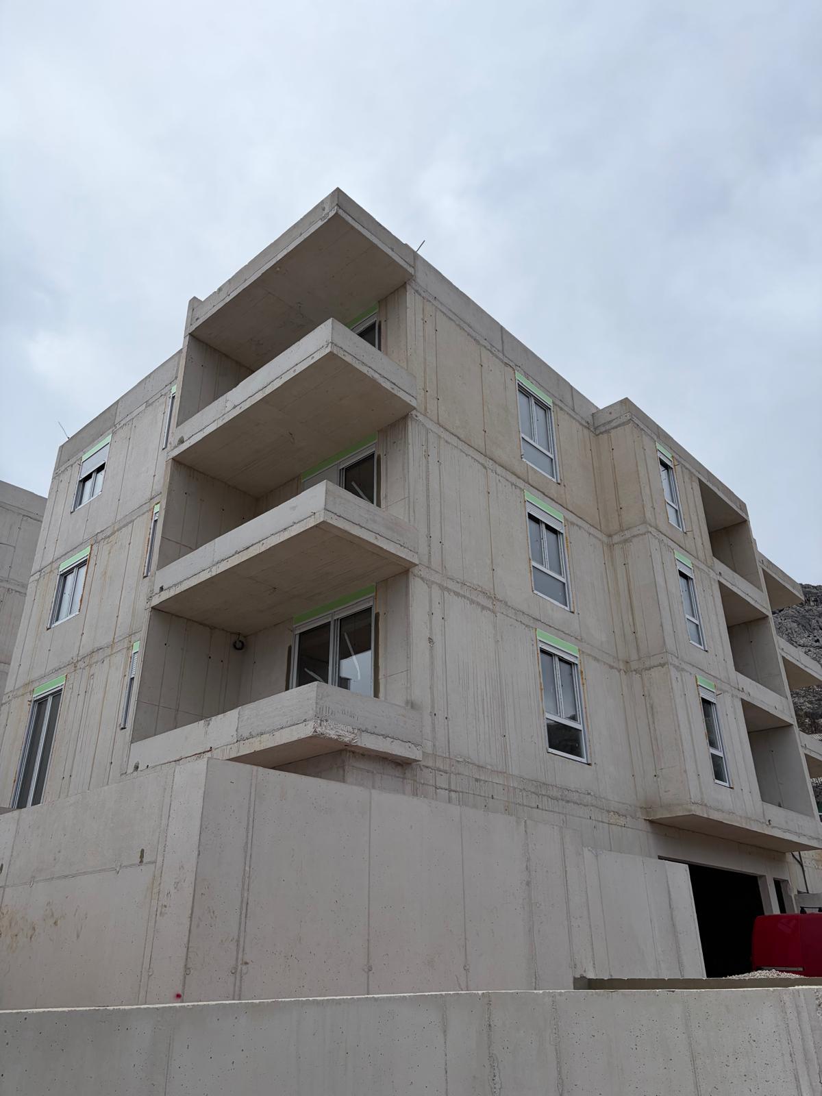 Stambene zgrade u izvedbi, Solin 2