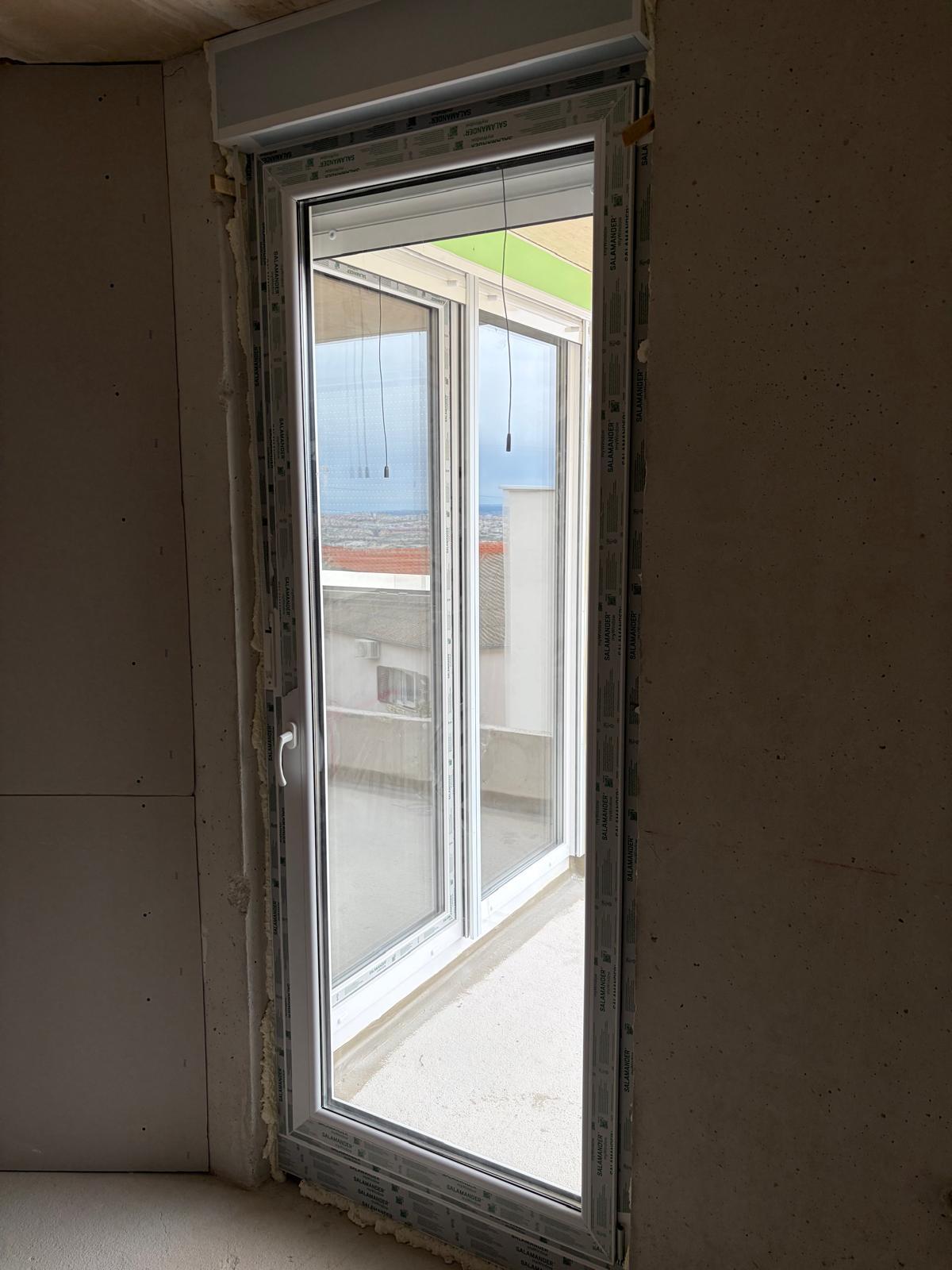 Stambene zgrade u izvedbi, Solin 8